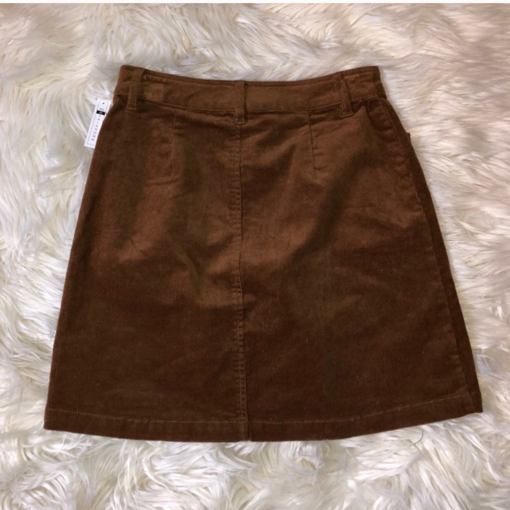 BP Skirt - Picture 4 of 4